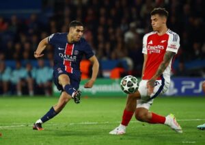 Đáp trả của Arsenal